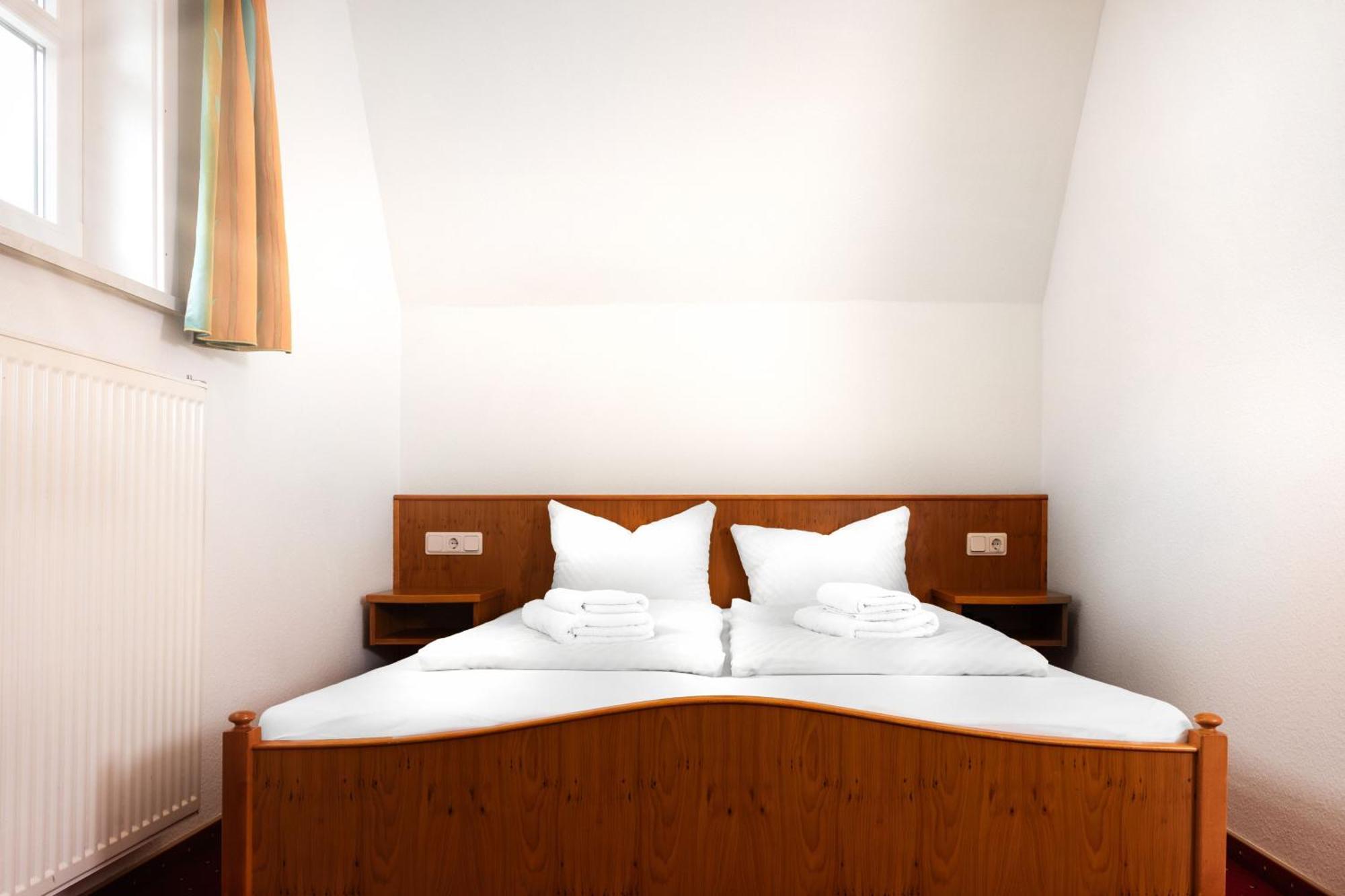 Double Room,1551348640:JPEG